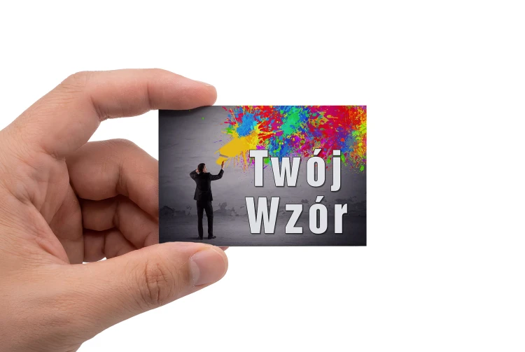 Magnes miękki poziomy w ręku.jpg